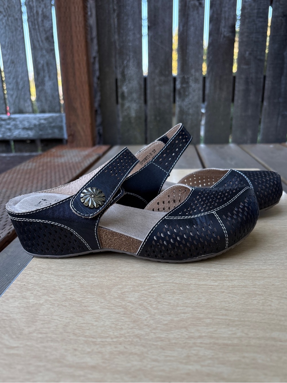L'Artiste by Spring Step Spoorti Perforated Black Leather Wedge Heel Sandal 37EU